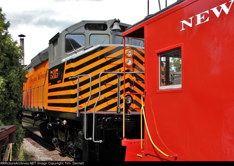 PN 5315 in fresh paint!